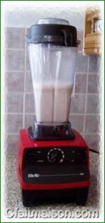 lait d'amandes au blender Vita-Mix