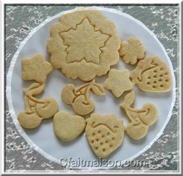 Biscuits sablés, sablés glacés, presse à biscuits.