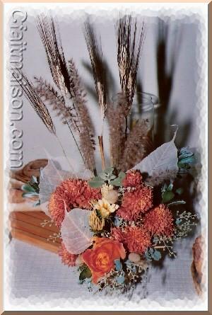 Bouquet de bl, chrysanthme saumon, feuilles squelette.