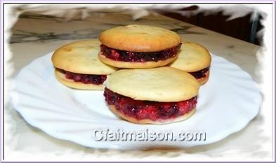 Whoopies  l'agar-agar de fruits rouges.