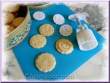 Biscuits sablés, sablés glacés, presse à biscuits.