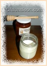 prparation  base de lait chauff et de miel