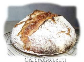 miche au levain cuite en cocotte au four