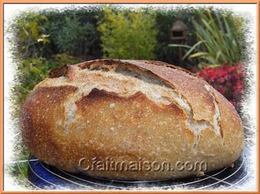 Miche au levain cuite au four