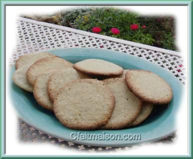 Macarons aux amandes sans farine.