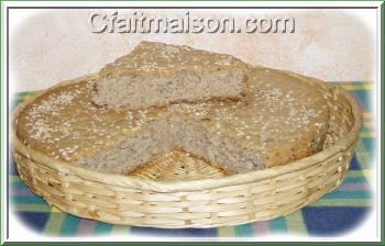 Pain au quinoa et aux graines.