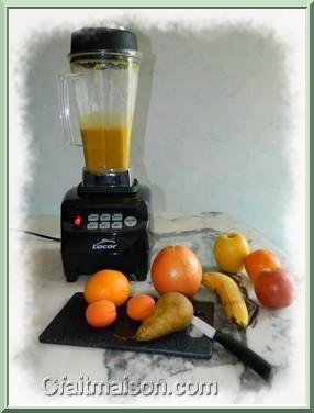 Jus de fruits au blender Lacor.