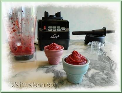 Sorbet au cassis et aux fraises au blender Lacor.